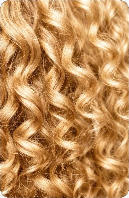 Cheveux bouclés